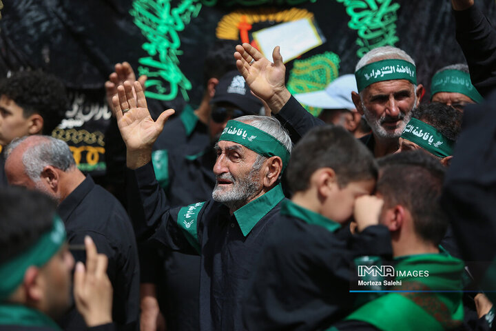 عزاداری شهادت امام رضا (ع) در حرم مطهر رضوی