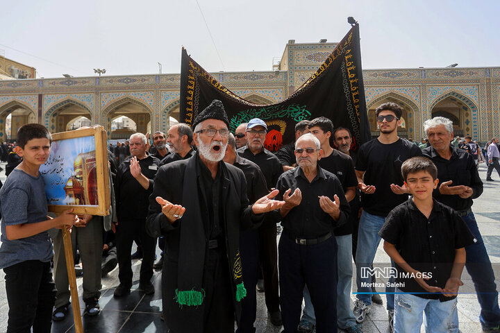 عزاداری شهادت امام رضا (ع) در حرم مطهر رضوی