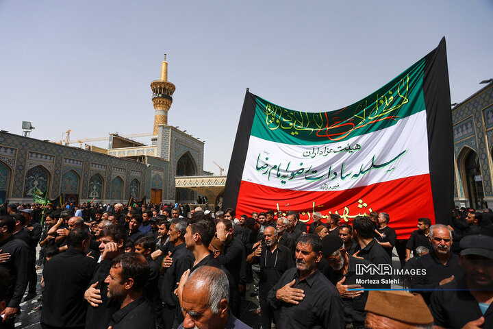 عزاداری شهادت امام رضا (ع) در حرم مطهر رضوی