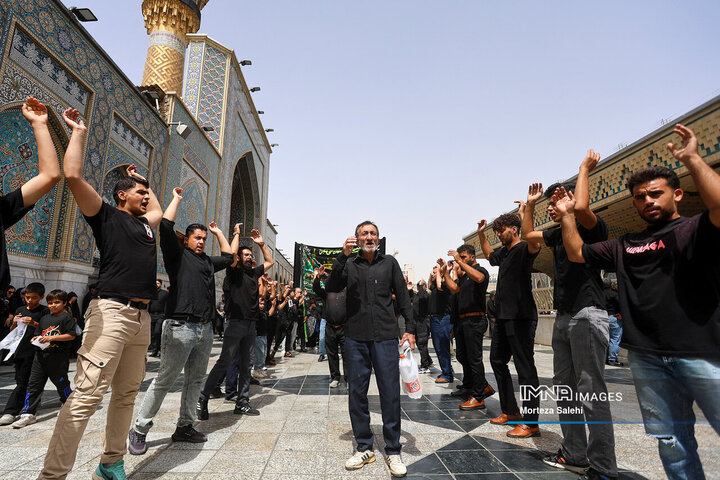 عزاداری شهادت امام رضا (ع) در حرم مطهر رضوی