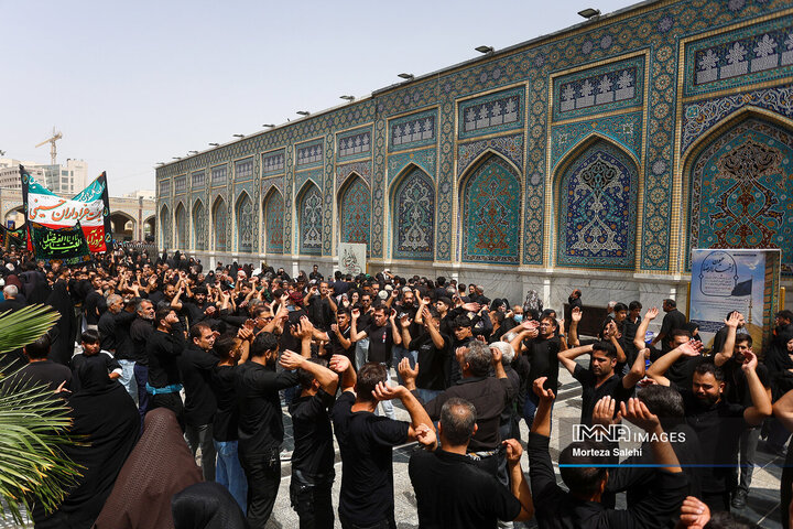 عزاداری شهادت امام رضا (ع) در حرم مطهر رضوی