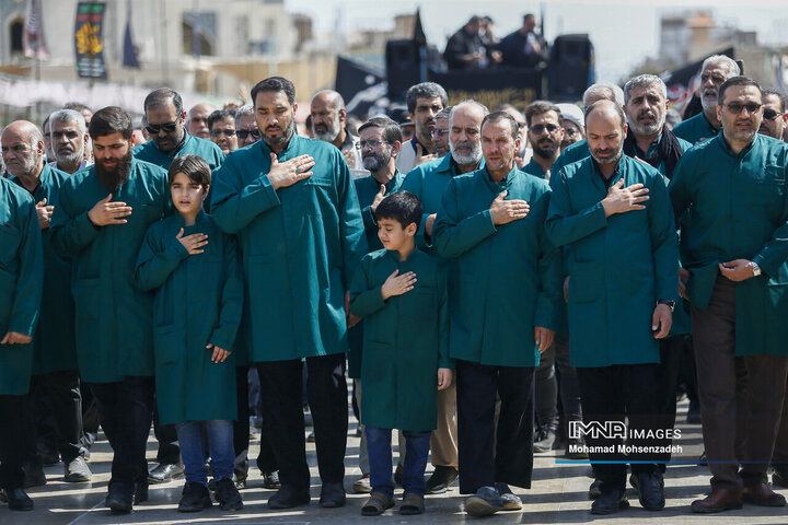 عزاداری خادمان کریمه اهل بیت(ع) در روز شهادت امام رضا(ع)