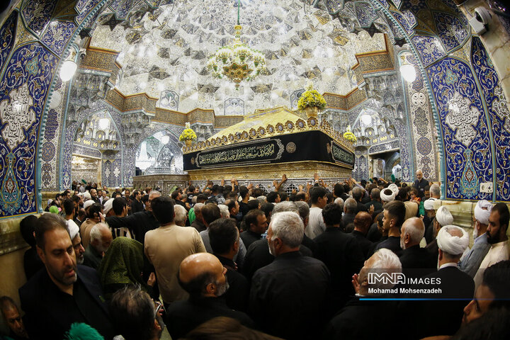 عزاداری خادمان کریمه اهل بیت(ع) در روز شهادت امام رضا(ع)