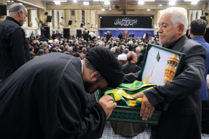 مراسم عزاداری شهادت امام رضا (ع) با حضور رهبر انقلاب