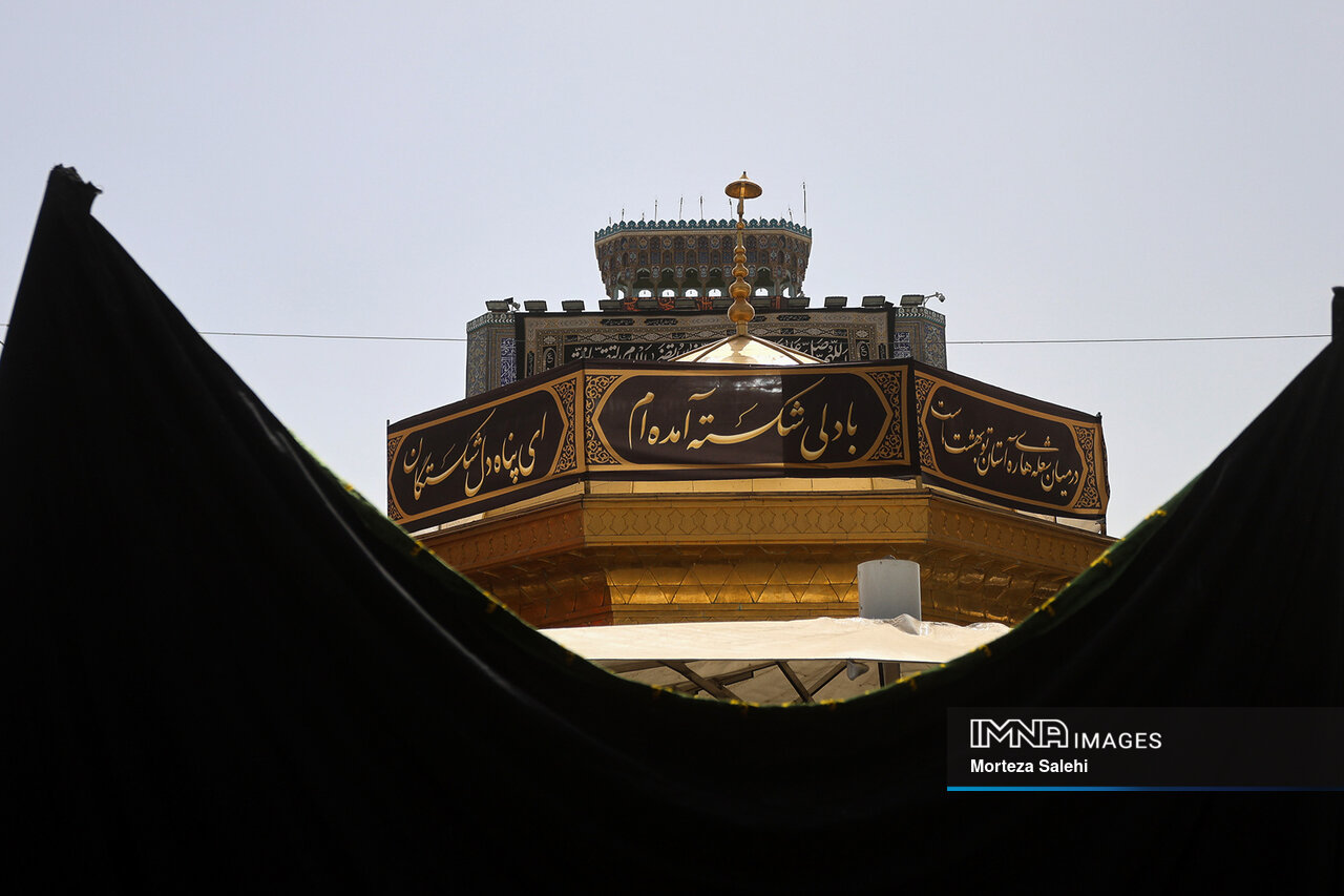 مشهد در ماتم سلطان خراسان