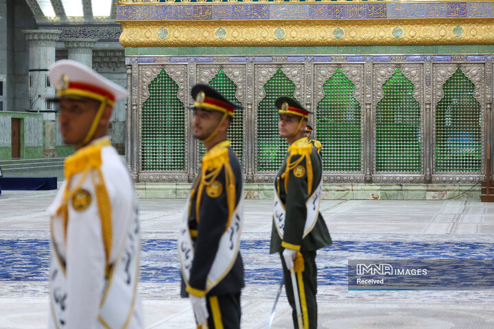 تجدید میثاق رئیس جمهور و اعضای هیئت دولت چهاردهم با آرمان‌های امام راحل