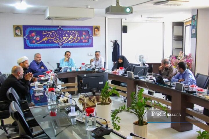 بررسی پیشرفت طرح چشمه‌های نورانی؛ سرعت تکمیل مساجد نیازمند افزایش است