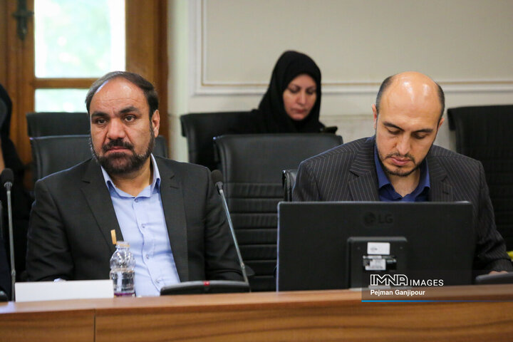 جلسه شورای ترویج فرهنگ ایثار و شهادت استان اصفهان