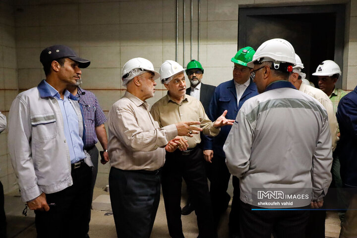بازدید اعضای کمیسیون حمل‌و‌نقل شورای شهر اصفهان از پروژه خط 2 مترو