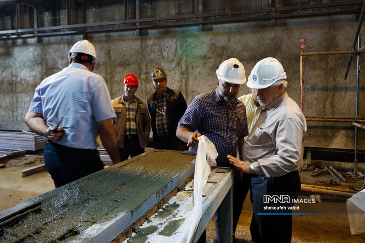 بازدید اعضای کمیسیون حمل‌و‌نقل شورای شهر اصفهان از پروژه خط 2 مترو