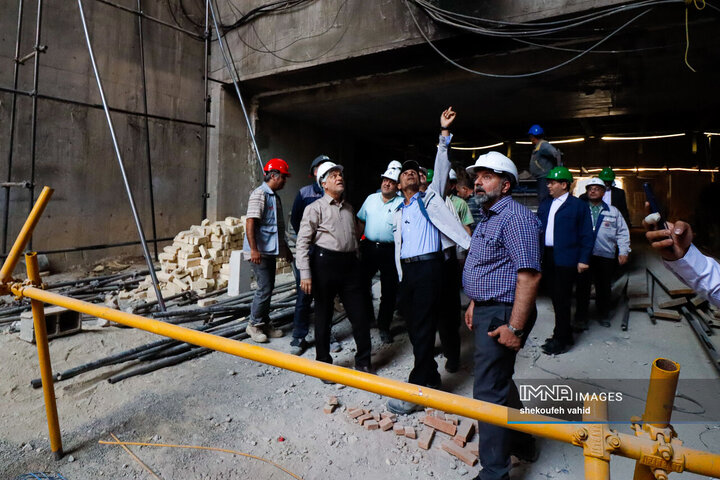 بازدید اعضای کمیسیون حمل‌و‌نقل شورای شهر اصفهان از پروژه خط 2 مترو