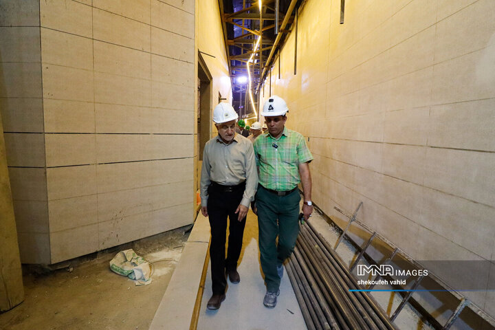 بازدید اعضای کمیسیون حمل‌و‌نقل شورای شهر اصفهان از پروژه خط 2 مترو