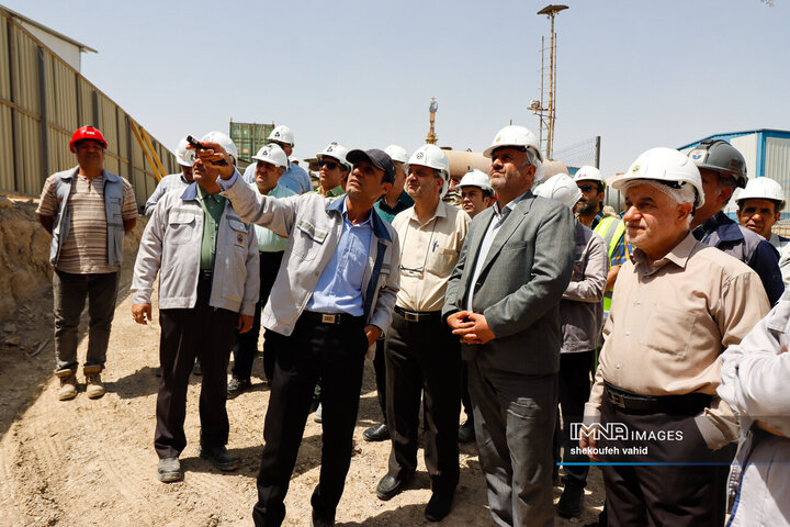 بازدید اعضای کمیسیون حمل‌و‌نقل شورای شهر اصفهان از پروژه خط 2 مترو