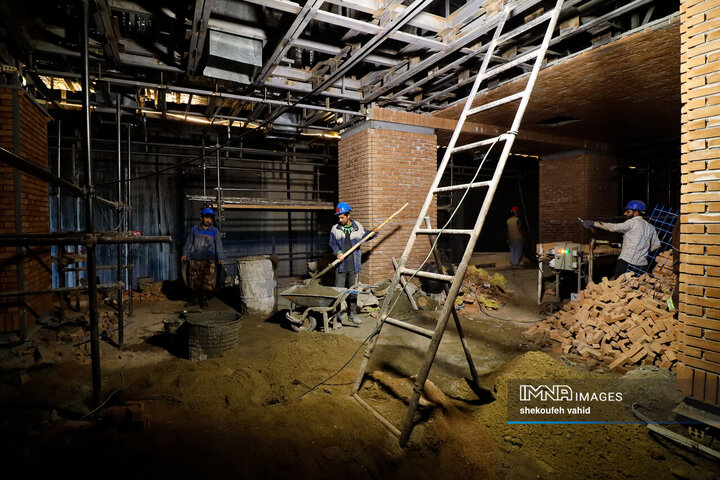 بازدید اعضای کمیسیون حمل‌و‌نقل شورای شهر اصفهان از پروژه خط 2 مترو