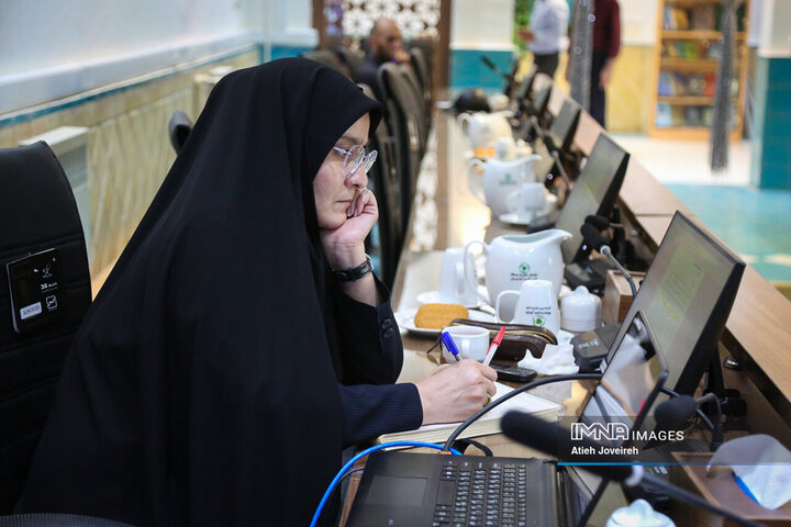 جلسه کمیسیون سلامت، محیط زیست و خدمات شهری شورای شهر اصفهان