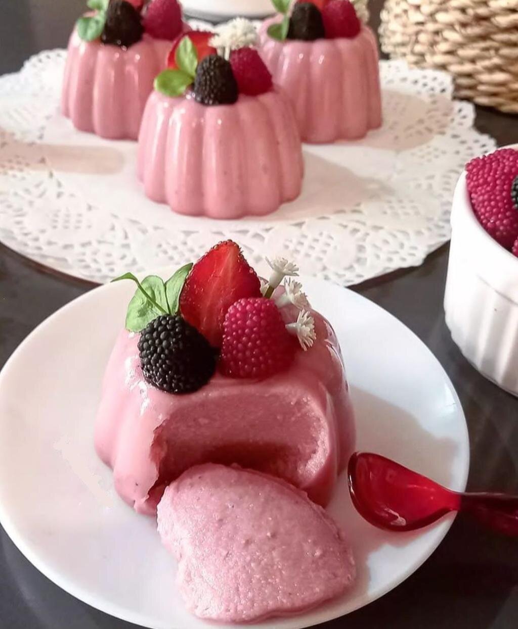 دسر توت فرنگی 