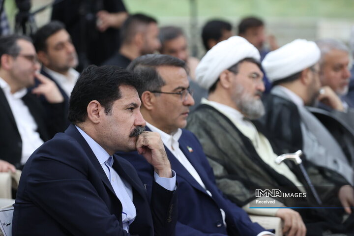 تجدید میثاق رئیس جمهور و اعضای هیئت دولت چهاردهم با آرمان‌های امام خمینی(ره)