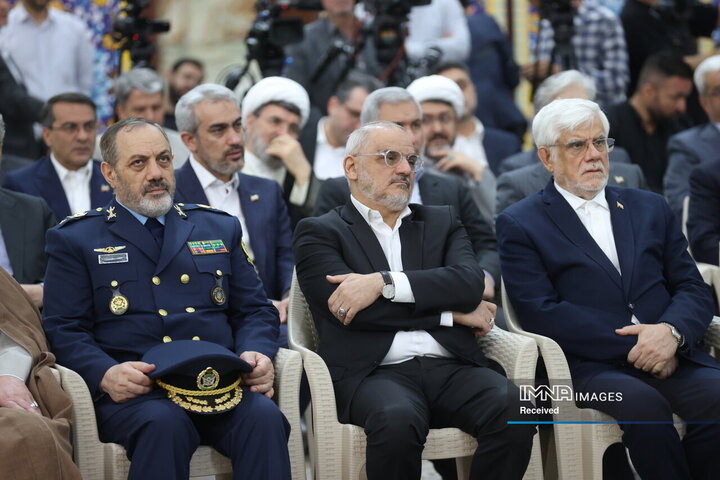 تجدید میثاق رئیس جمهور و اعضای هیئت دولت چهاردهم با آرمان‌های امام خمینی(ره)