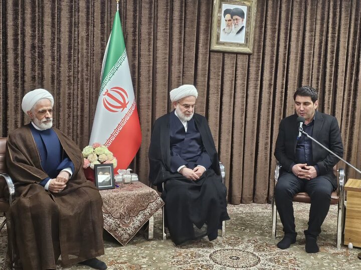 ضرورت بازنگری در احکام صادره برای تعدادی از معلمان کردستانی