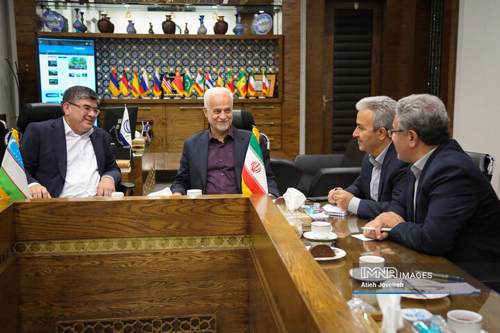 دیدار شهردار اصفهان و سفیر ازبکستان