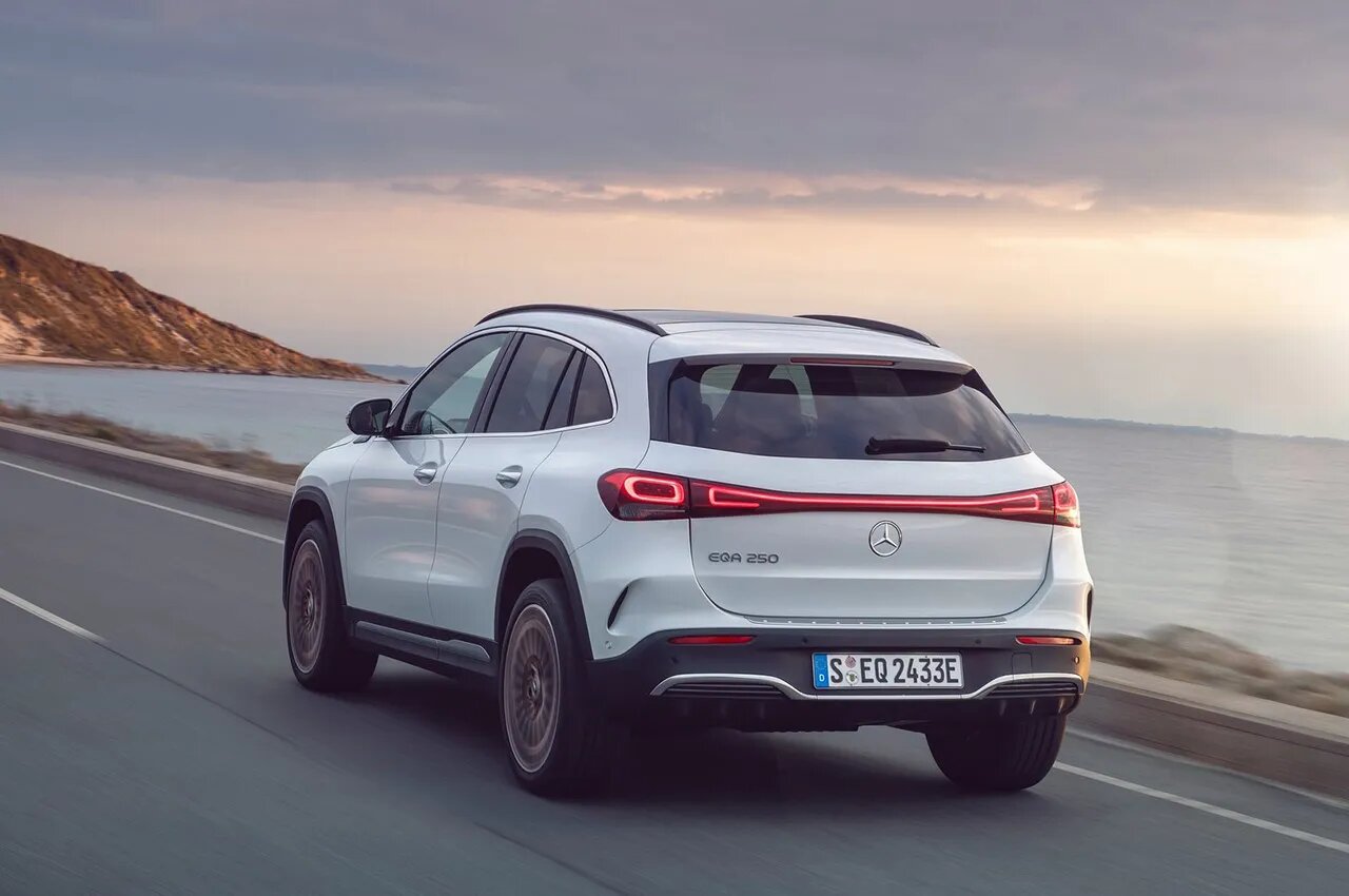  مرسدس بنز EQA