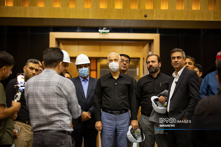 بازدید شهردار اصفهان از پروژه مرکز همایش‌های بین‌المللی اصفهان