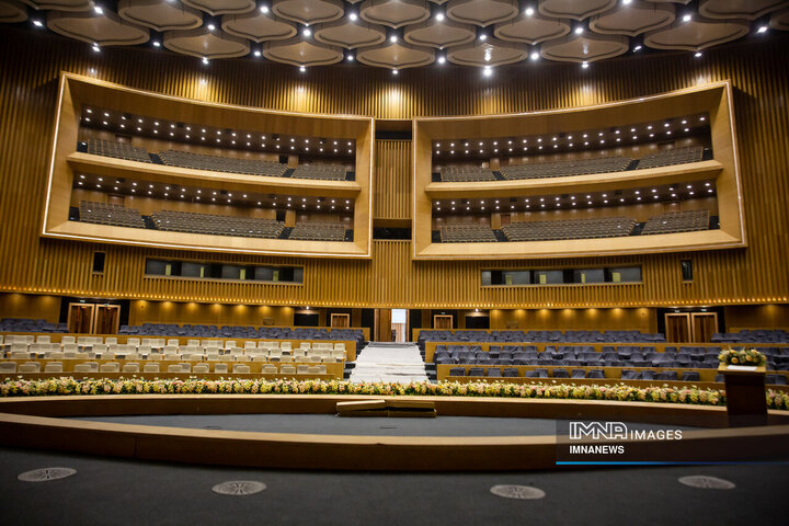 بازدید شهردار اصفهان از پروژه مرکز همایش‌های بین‌المللی اصفهان