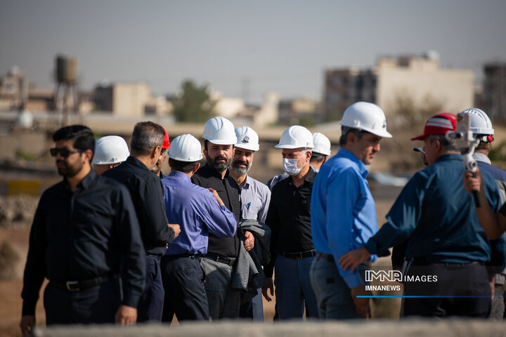 بازدید شهردار اصفهان از پروژه تقاطع‌های غیر همسطح شهید فخری‌زاده