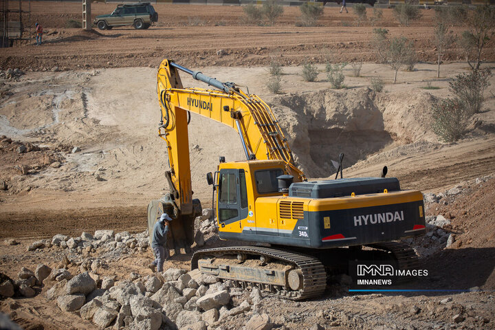 بازدید شهردار اصفهان از پروژه تقاطع‌های غیر همسطح شهید فخری‌زاده