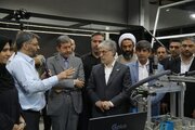 بازدید وزیر علوم و استاندار اصفهان از آزمایشگاه صنعت ۴.۰ گروه فولاد مبارکه