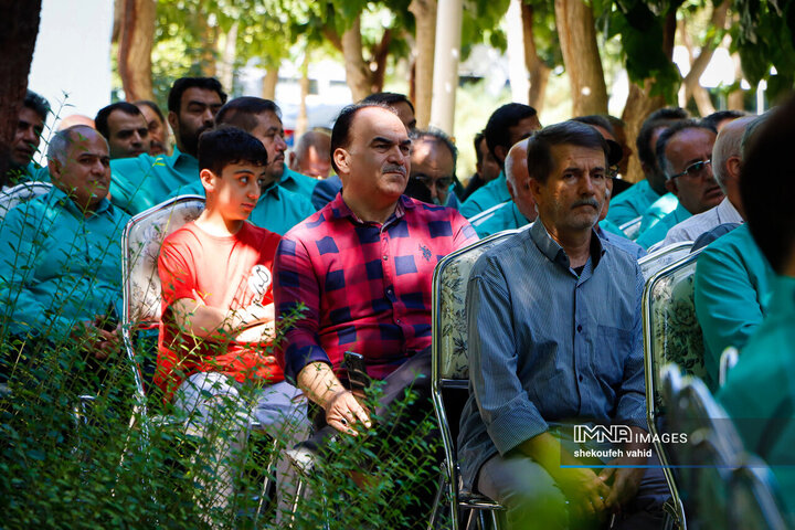 آیین رونمایی از ۱۳۰ دستگاه تاکسی برقی جدید در شهر اصفهان