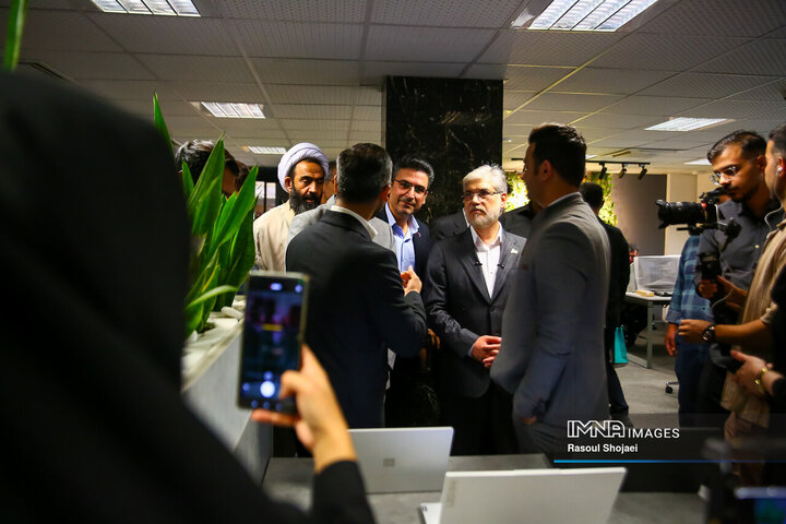 حضور وزیر علوم در دانشگاه صنعتی اصفهان