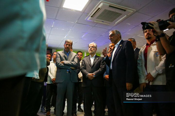 حضور وزیر علوم در دانشگاه صنعتی اصفهان