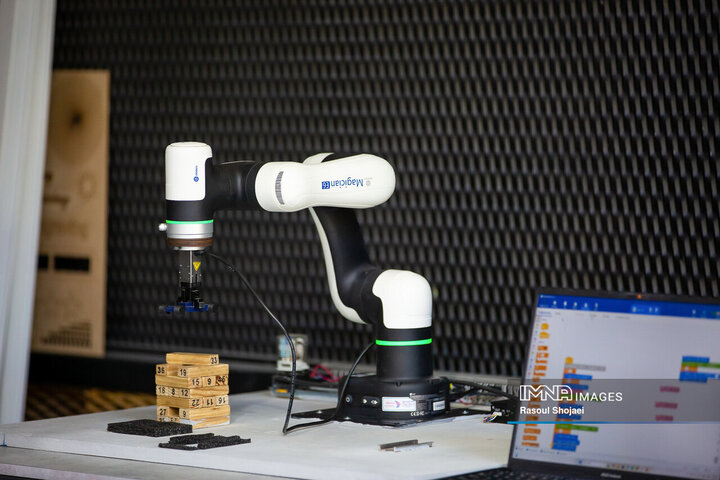 حضور وزیر علوم در دانشگاه صنعتی اصفهان