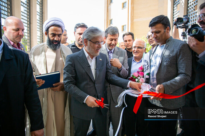 حضور وزیر علوم در دانشگاه صنعتی اصفهان