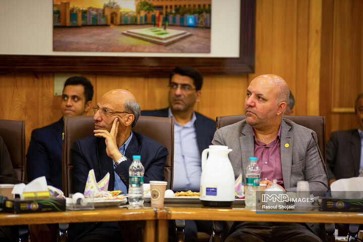 حضور وزیر علوم در دانشگاه صنعتی اصفهان