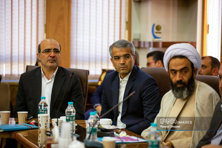 حضور وزیر علوم در دانشگاه صنعتی اصفهان