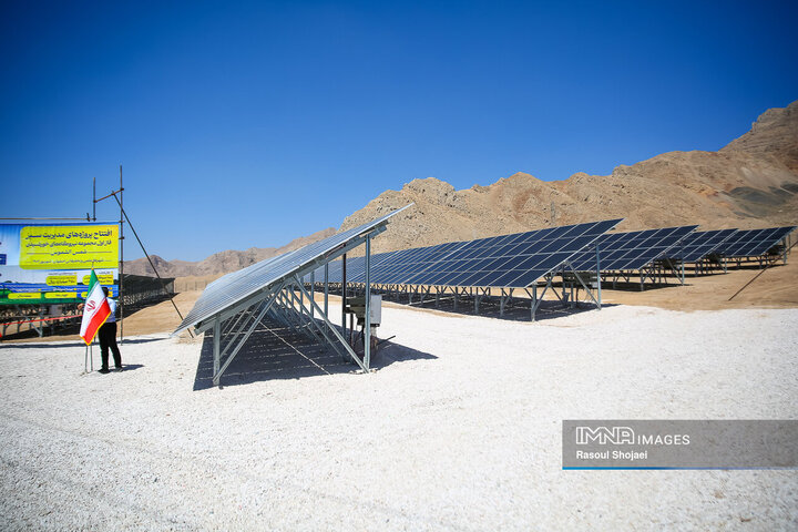 حضور وزیر علوم در دانشگاه صنعتی اصفهان