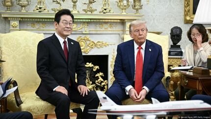 بیماری دونالد ترامپ چیست؟ | همه چیز درباره کبودی دست و وضعیت سلامت رئیسجمهور آمریکا