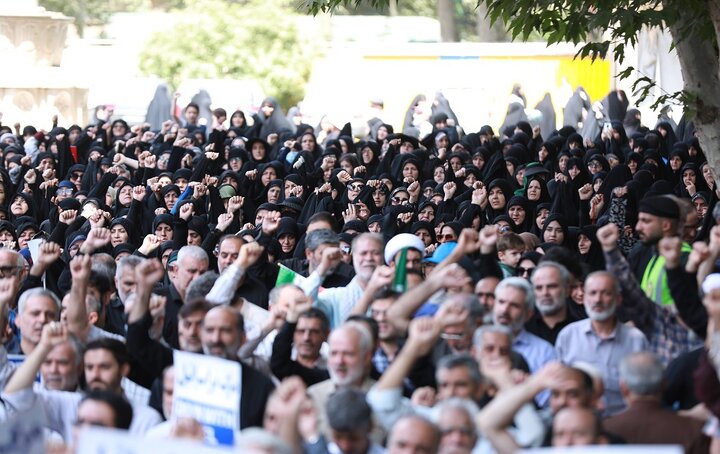 تجمع «جمعه خشم و انزجار» در البرز برگزار شد + فیلم