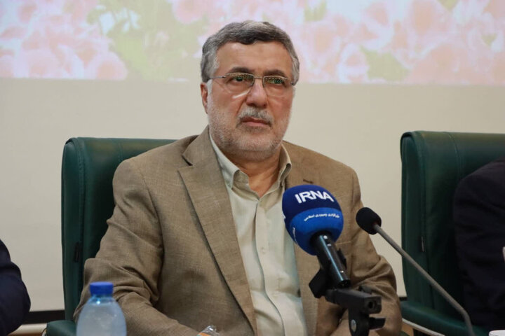 سرمایه واقعی وزارت بهداشت نیروی انسانی است