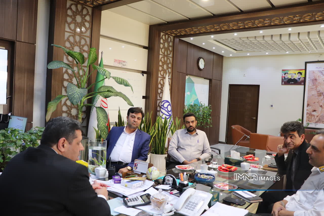 بررسی تمهیدات بازگشایی مدارس در جلسه هماهنگی ستاد مهر منطقه ۱۲ اصفهان
