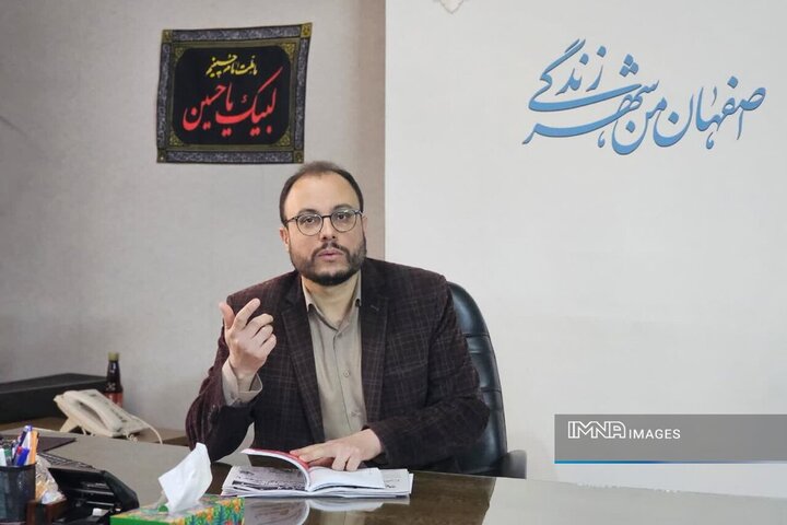 شعارسازی‌های خلاق، ویژگی شاخص تبلیغات شهری اصفهان است