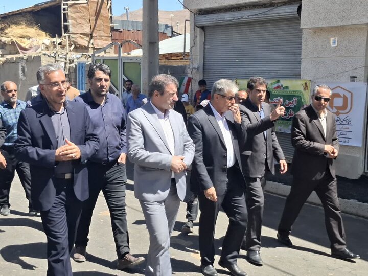 عملیات زیرسازی و آسفالت‌ریزی معابر روستاهای طولش و کلستان علیا افتتاح شد