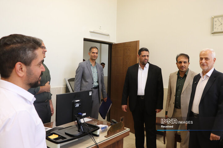 بازدید شهردار اصفهان از منطقه 12 شهرداری