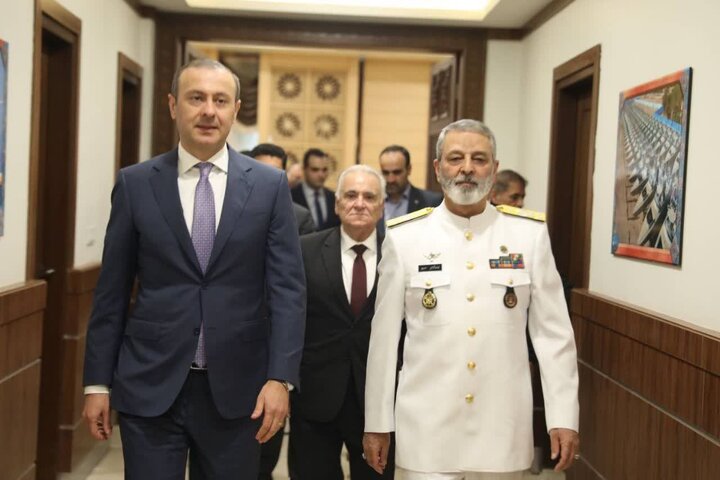 حضور قدرت‌های فرامنطقه‌ای عامل نگرانی برای منطقه است