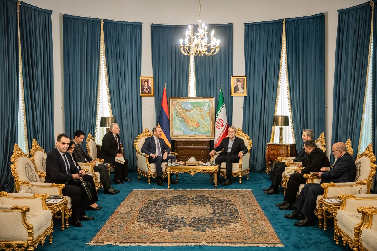 لاریجانی: ایران با هرگونه تغییر ژئوپولیتیک منطقه و آسیب به روابط تهران-ایروان مخالف است