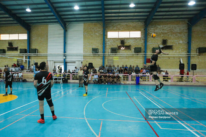 اختتامیه مسابقات والیبال شهرداری اصفهان