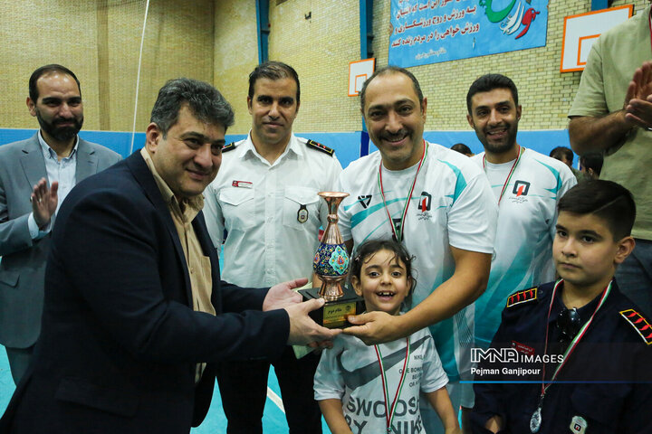 اختتامیه مسابقات والیبال شهرداری اصفهان