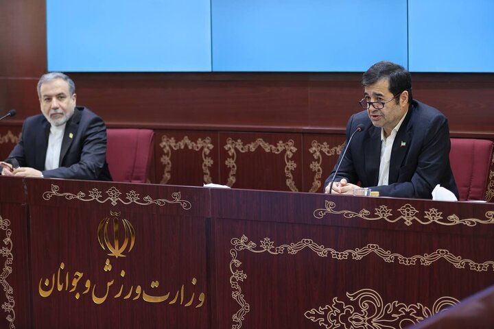 توضیحات عراقچی درباره نشست با رؤسای کمیته‌های ملی المپیک، پارالمپیک و فدراسیون‌های ورزشی